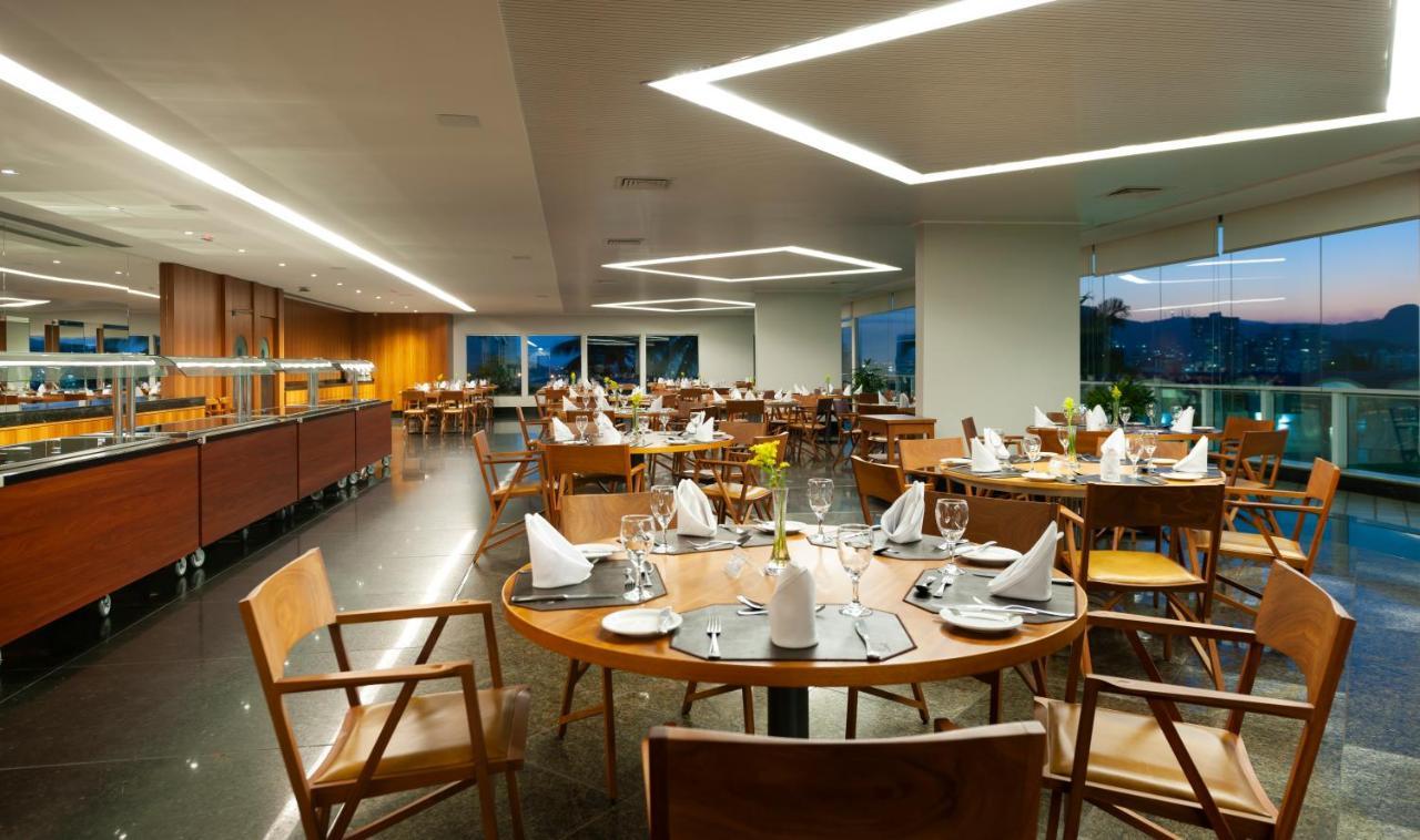 Hotel Senac Ilha Do Boi Vitoria Bagian luar foto The restaurant