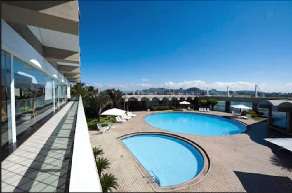 Hotel Senac Ilha Do Boi Vitoria Bagian luar foto Swimming pool
