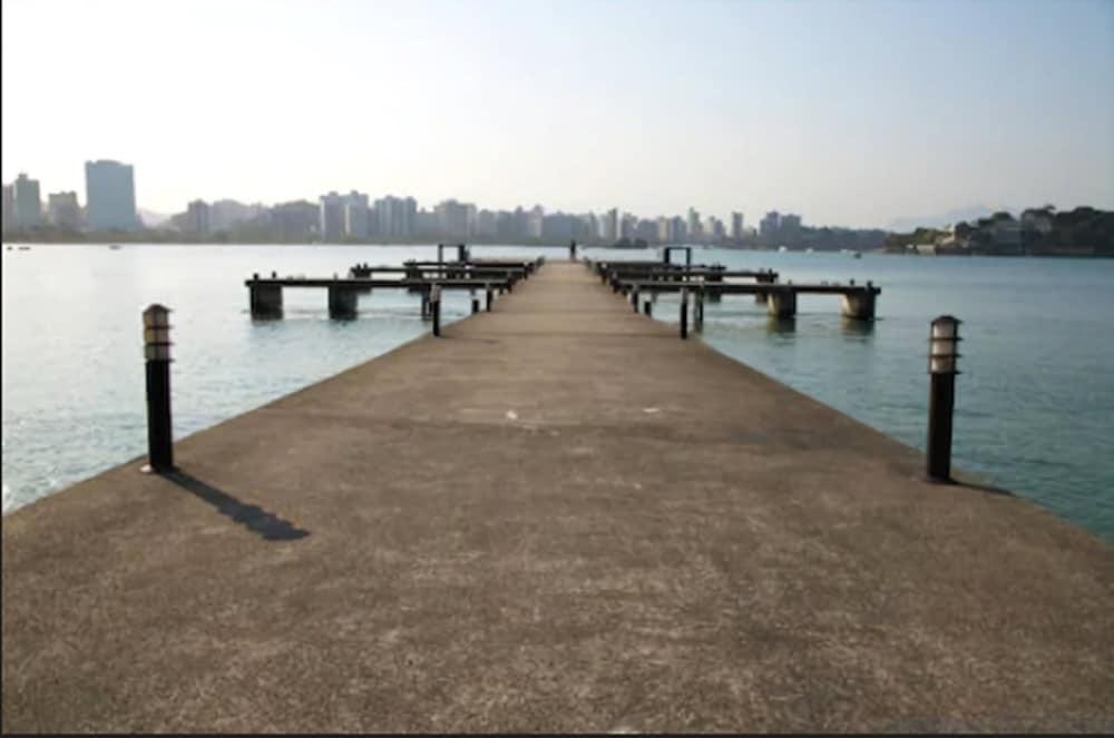 Hotel Senac Ilha Do Boi Vitoria Bagian luar foto View of the pier at the park